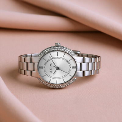 Titan Purple Ladies Puple Metro Collection Analog Watch  - For Women