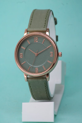 ZANZEER Best Quality Embossed Solid Designer Round Dial Attractive Leather Belt Best Quality Embossed Solid Designer Round Dial Attractive Leather Belt Analog Watch  - For Women