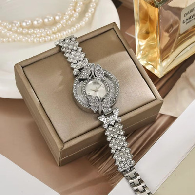 RENAISSANCE TRADERS Analog Watch  - For Women