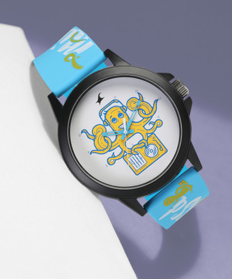 Fastrack Tees Wicked Lines Analog Watch For Men 38024PP44 For Rs