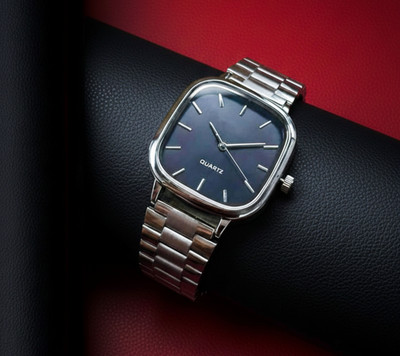 MAHAKAPI Old Money Vibe Shiny Lifted Up Square Dial Glass Cut Old Money Vibe Shiny Lifted Up Square Dial Glass Cut Analog Watch  - For Men