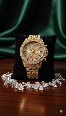AMSSTYLE ROO17 . Fashion Icon Golden Bracelet Watch Analog Watch  - For Men & Women