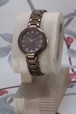 ROSEVILLA Women Best Choice Slim Designer Dial Fancy Metal Belt Women Best Choice Slim Designer Dial Fancy Metal Belt Analog Watch  - For Girls