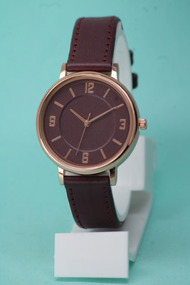 ZANZEER Best Quality Embossed Solid Designer Round Dial Attractive Leather Belt Best Quality Embossed Solid Designer Round Dial Attractive Leather Belt Analog Watch  - For Women