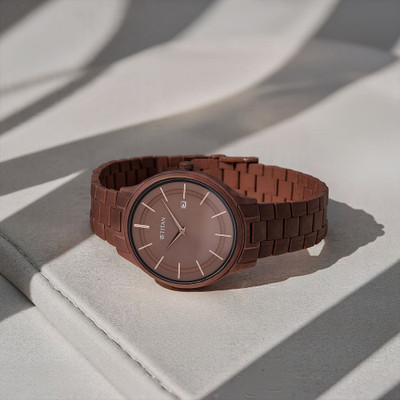 Titan 90142QM05 Classique Slim II Analog Watch  - For Men