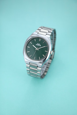 ZANZEER High Premium Quality Colorful Round Dial Attractive Silver Stainless Steel Belt High Premium Quality Colorful Round Dial Attractive Silver Stainless Steel Belt Analog Watch  - For Men