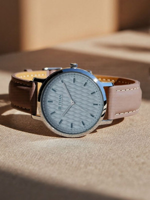 Titan NP2639SL05 Neo Economy 2019 Analog Watch  - For Women