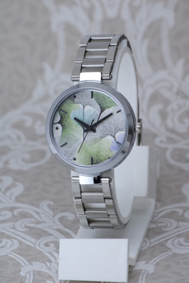 ZANZEER Most demanded unique round Dial fancy metal chain Most demanded unique round Dial fancy metal chain Analog Watch  - For Girls