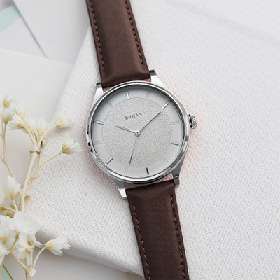 Titan Neo Gents V Analog Watch  - For Men