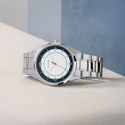 Titan NP1729SM04 Neo Gents IV Analog Watch  - For Men