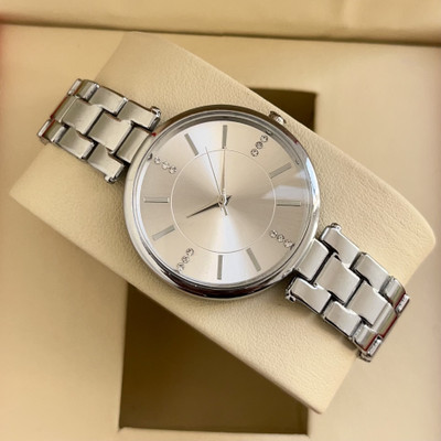 Trex LR Unique Stylish Look Designer Wrist Braclate Belt Trending Watch Analog Watch  - For Girls