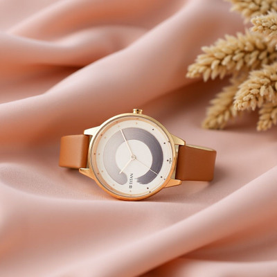 Titan 2648WL05 Purple Glam it up Analog Watch  - For Women