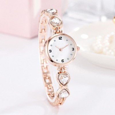 Daniel Jubile Jubile Rishtey Bracelet Rose Gold Heart Shape Diamond Studded Gift on Girls Watch For Women Analog Watch  - For Women