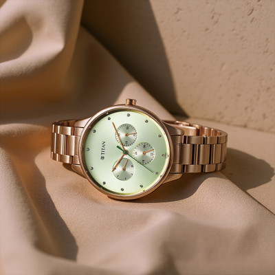 Titan Purple Purple Razzle Dazzle Green Dial Stainless Steel Strap Analog Watch  - For Women