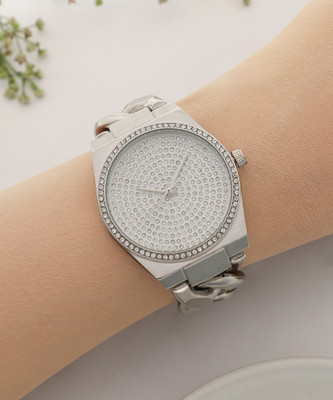 Haute Sauce The Chunkylink Cushion Watch Analog Watch  - For Women