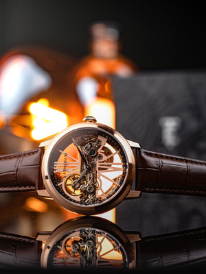 Earnshaw Cornwall Bridge Analog Watch  - For Men
