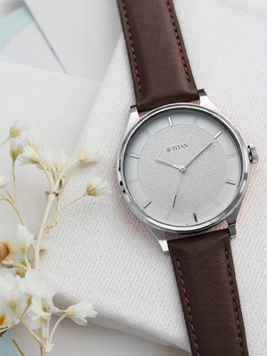 Titan Neo Gents V Analog Watch  - For Men