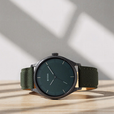 Titan Neo Gents V Analog Watch  - For Men