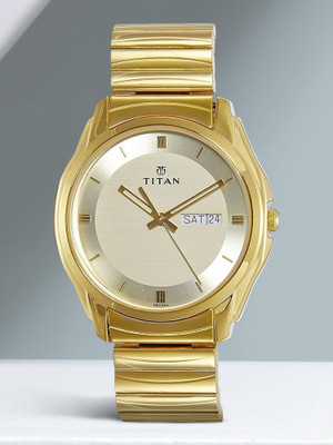 Titan NP1578YM05 NP1578YM05 Analog Watch  - For Men