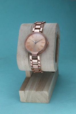 ZANZEER Best Quality Ethnic Embossed Solid Round Dial Fashionable Metal Belt Best Quality Ethnic Embossed Solid Round Dial Fashionable Metal Belt Analog Watch  - For Girls