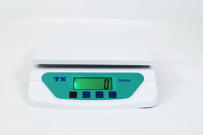 Skeisy TS-500 WEIGHING MACHINE POWER UP 30KGX1GM AND RECHARGEABLE BATTERY Weighing Scale(White, Blue)