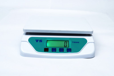 Skeisy TS-500 KITCHEN SCALE CAPACITY UP TO 30KG/1GM AND RECHARGABLE Weighing Scale(White, Blue)
