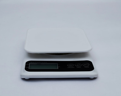 MSNL ts-410 kata weighing machine up to 10kg/1gm and operate by battery Weighing Scale(White)
