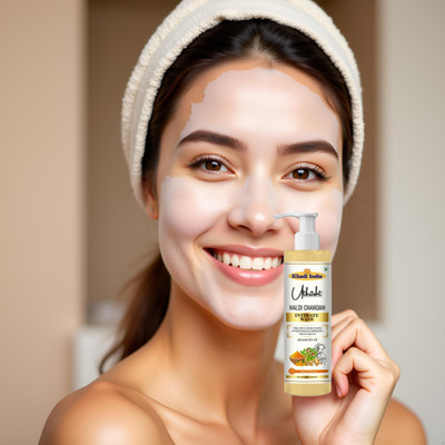 Utkrisht Gentle Herbal Cleanser With Haldi and Chandan Fragrance Intimate Wash(100 ml)