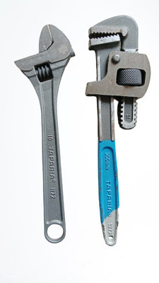 TAPARIA TA - 1172 -10 + 1273-12 Single Sided Pipe Wrench(Pack of 1)
