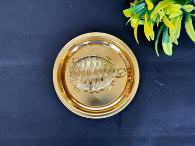 salvusappsolutions One Metal Handmade Sarva Ichha Astha Dhatu Kachua Yantra Set (9 cm x 9 cm), Fabric Vastu Feng Shui Metal Turtle Tortoise Plate for Good Luck, 4 Inches Brass Yantra(Pack of 1)