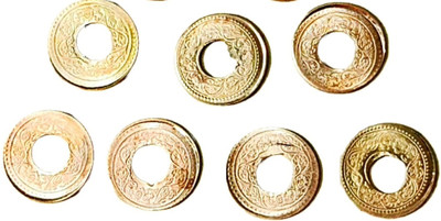 LUXMIRAMNA Copper Coins with Hole I Tamba Sikka for Vastu I Astro Pooja I Lal Kitab Remedy Copper Yantra(Pack of 7)