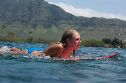 Athah 220 Gsm Paper Wall Poster 13 19 Inches Soul Surfer Annasophia Robb Paper Print Movies Posters In India Buy Art Film Design Movie Music Nature And Educational Paintings Wallpapers At Flipkart Com