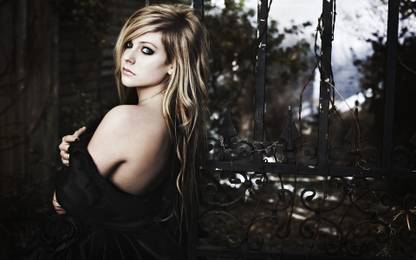 Music Avril Lavigne Singers Canada Musician Singer Hd Wallpaper Background Fine Art Print Music Posters In India Buy Art Film Design Movie Music Nature And Educational Paintings Wallpapers At Flipkart Com