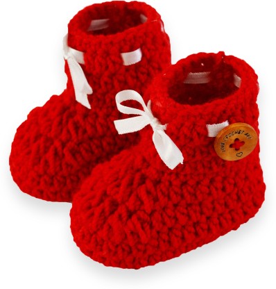 baby woolen shoes