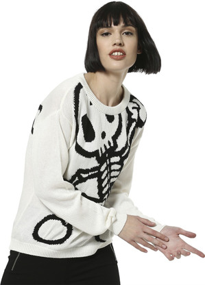 Round Neck Graphic Print Women Pullover 