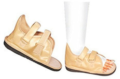 closed toe orthopedic boot