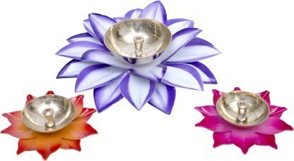 Brass oil lamp in decorative lotus design for pooja,home décor and festive decoration 