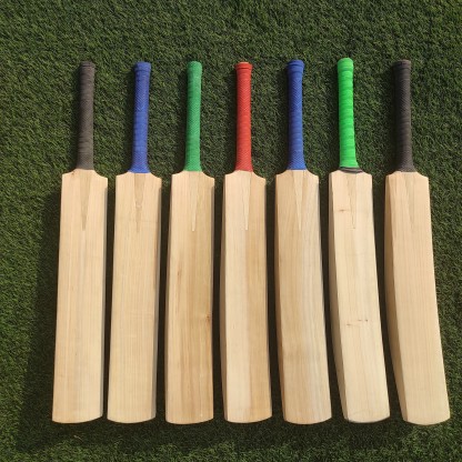 tennis cricket bat aa