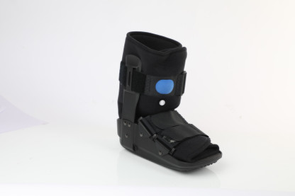 tynor walker boot