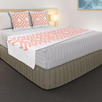 bed runner with cushion