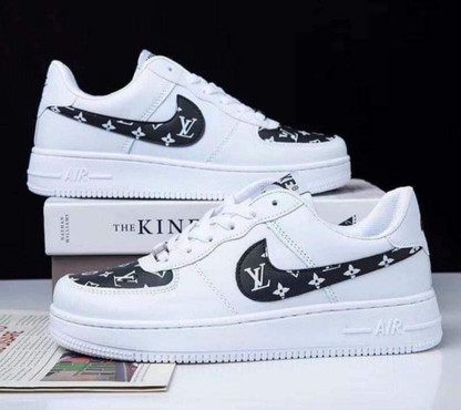 White Trendy Casual Sneakers For Men 