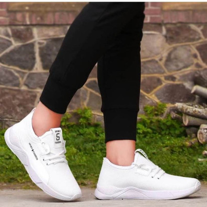 Light Weight Comfortable Sports Shoe 