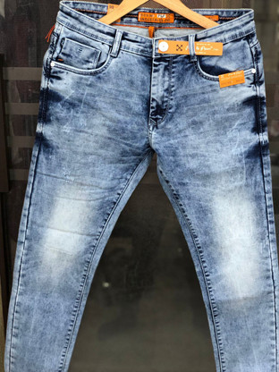 Men Light Blue Jeans Price in India 