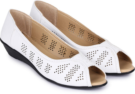 nike epic react flyknit flipkart