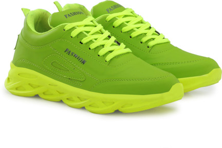 neksun sports shoes price