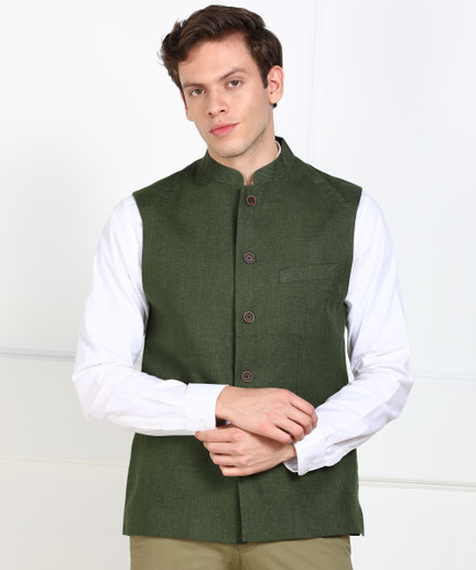 Buy INDIAN TERRAIN Sleeveless Solid Men 