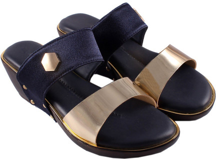 pink almirah sandals