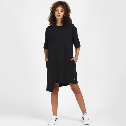 ADIDAS ORIGINALS Printed Men Round Neck Black T-Shirt - Buy ADIDAS  ORIGINALS Printed Men Round Neck Black T-Shirt Online at Best Prices in  India | Flipkart.com