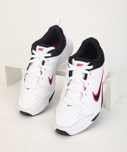 nike air monarch flipkart