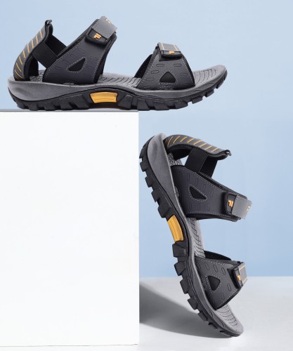 Fila Footwear - Upto 50% to 80% OFF on Fila Footwear | Flipkart.com